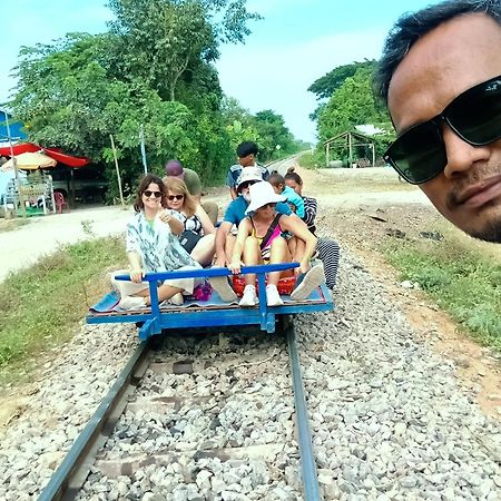 Family Batcave Homestay Battambang Zewnętrze zdjęcie