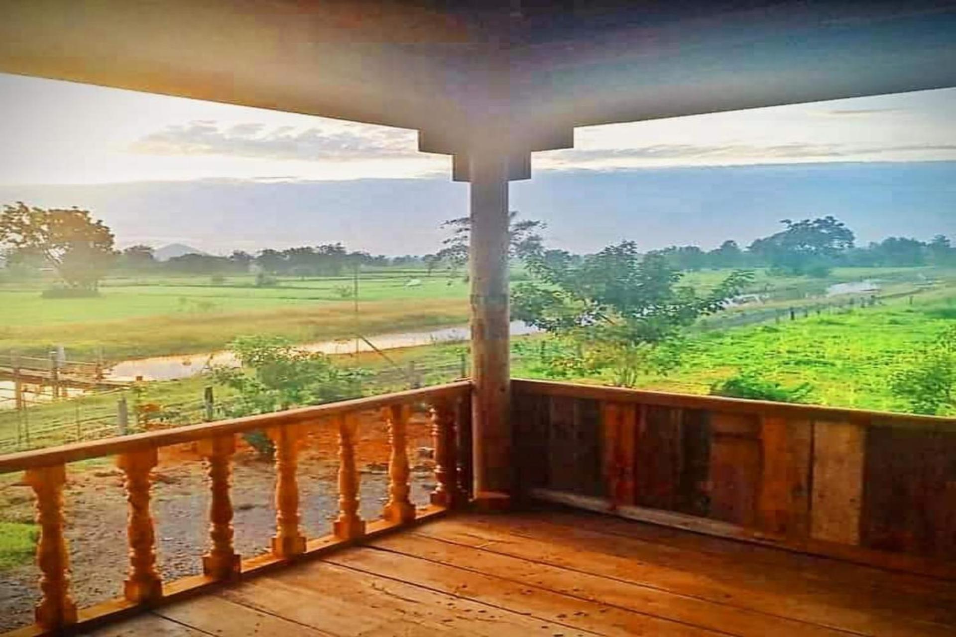 Family Batcave Homestay Battambang Zewnętrze zdjęcie
