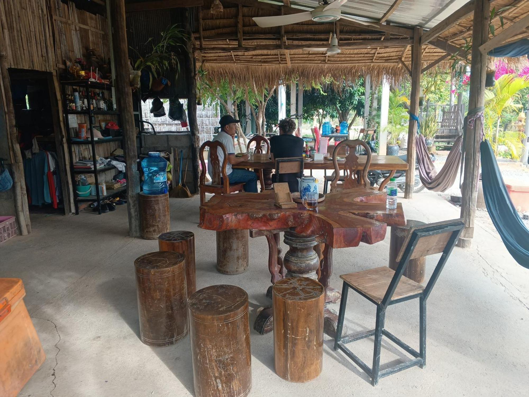 Family Batcave Homestay Battambang Zewnętrze zdjęcie