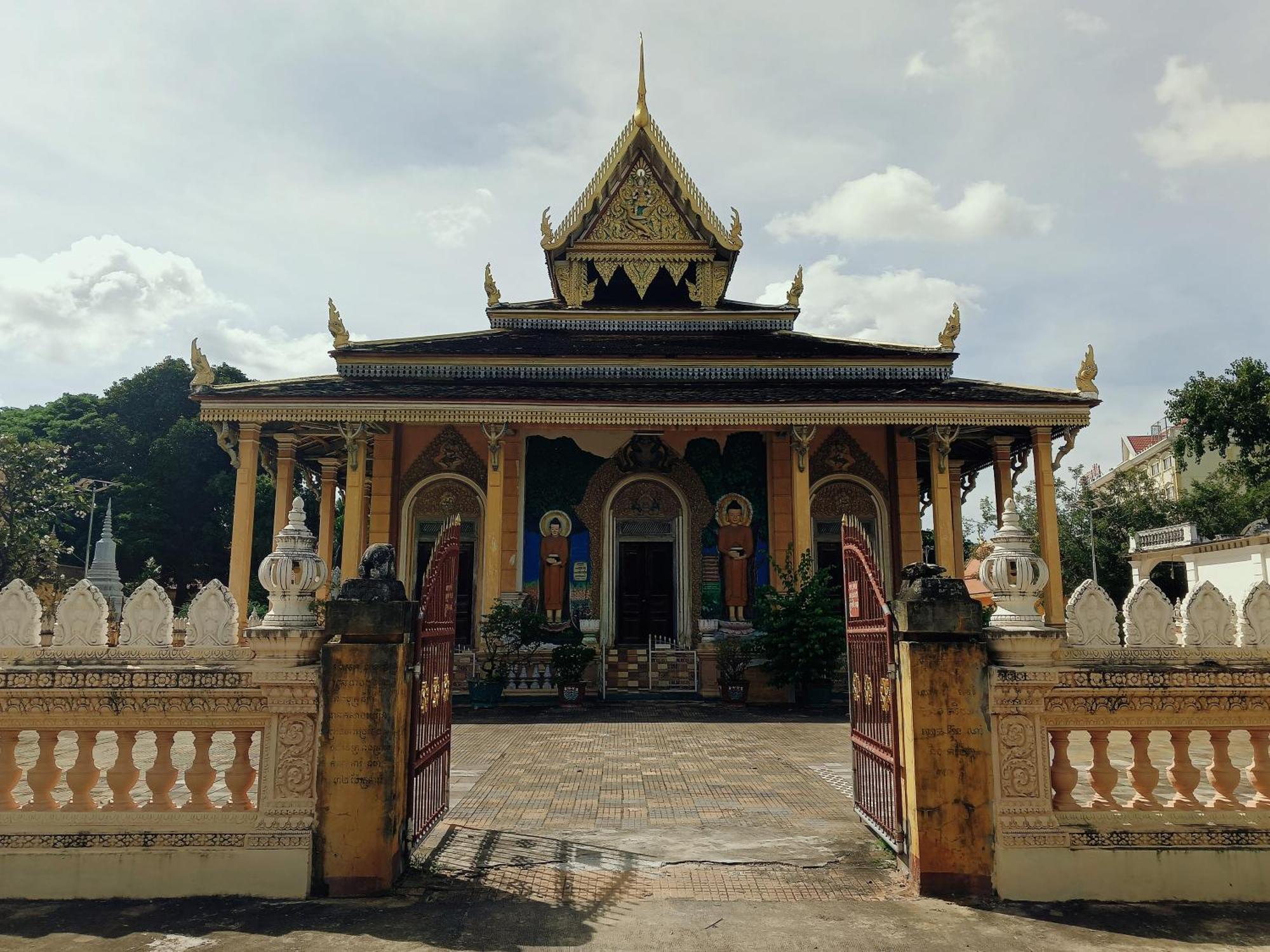Family Batcave Homestay Battambang Zewnętrze zdjęcie