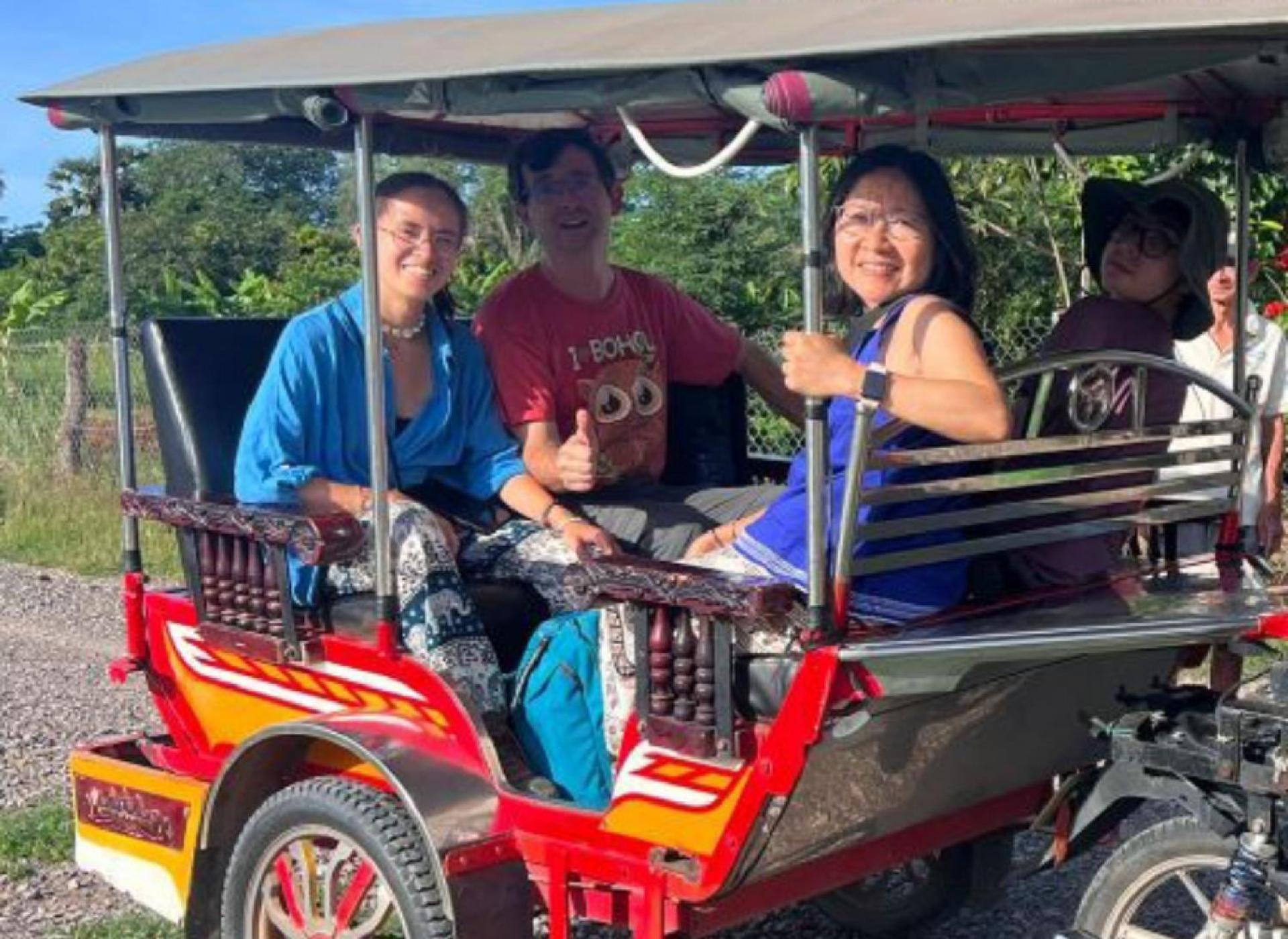 Family Batcave Homestay Battambang Zewnętrze zdjęcie